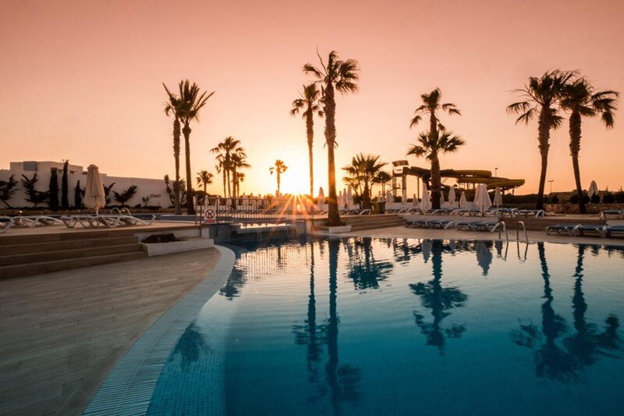 Marinda Garden Aparthotel Cala en Bosch Dış mekan fotoğraf
